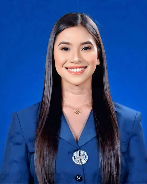 Devie Anne Pajanconi wearing her blue BYD outfit